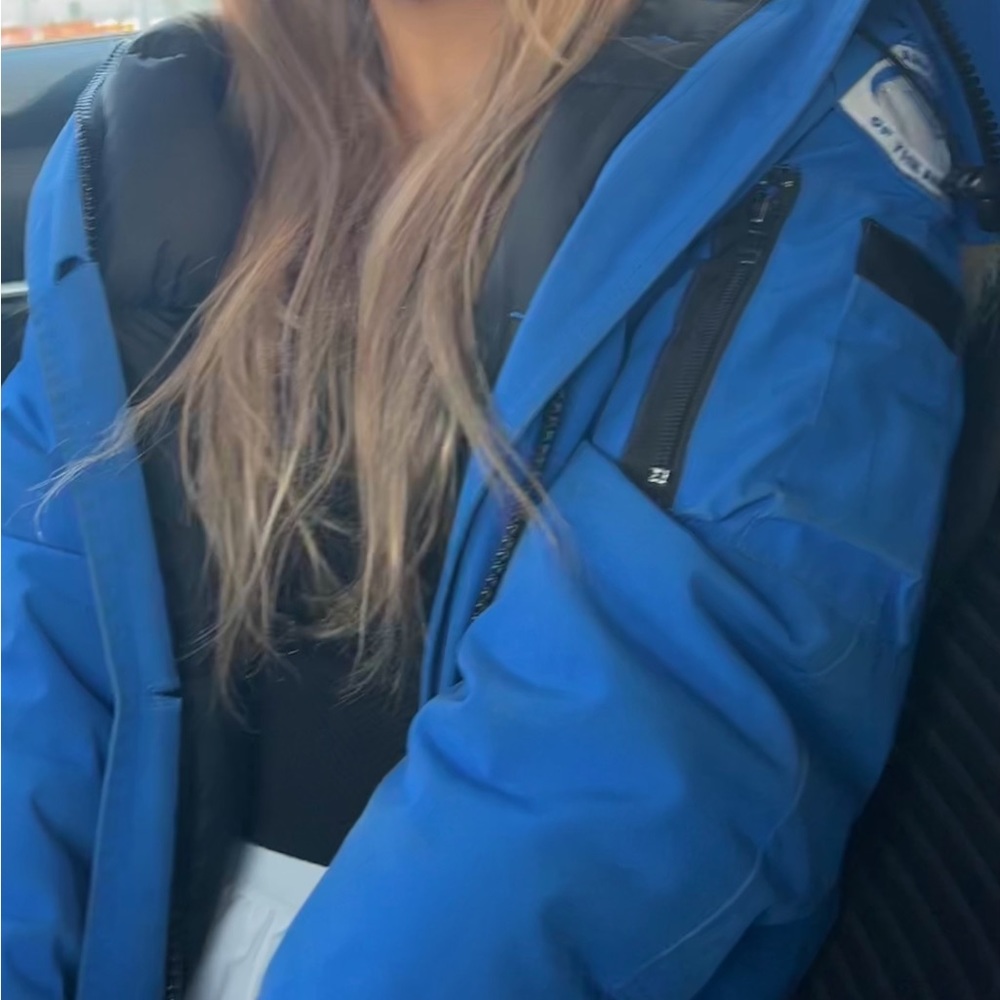 Canada goose blue jacket - Picture 3 of 5